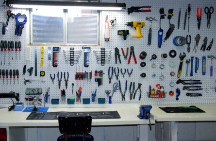 Painel de ferramentas imantado