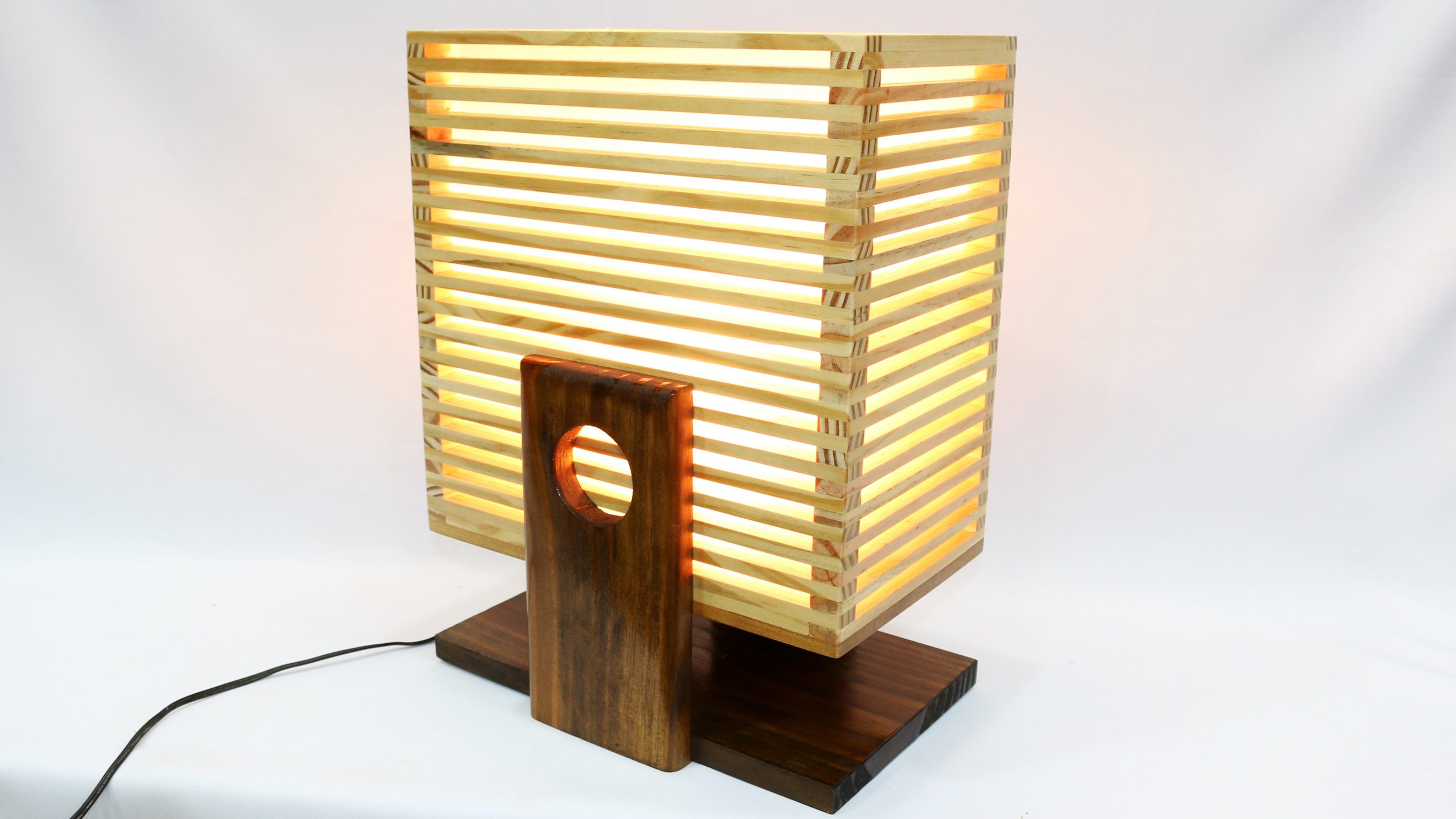 Como fazer uma Luminária Masp